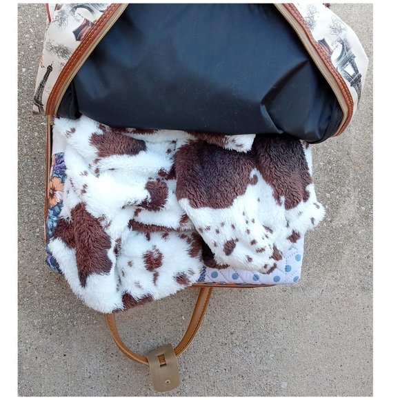 17" Suitcase with wheels Paris Scenes Carry-On Bag - Luggage with wheels - Picture 11 of 11